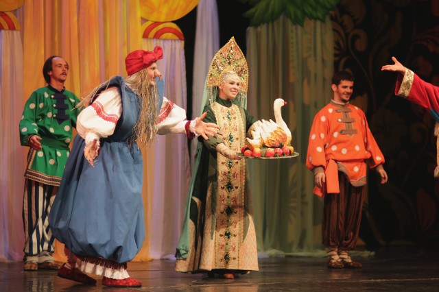 Спектакль «Царевна-лягушка» в театре «Колесо» идет на ура!